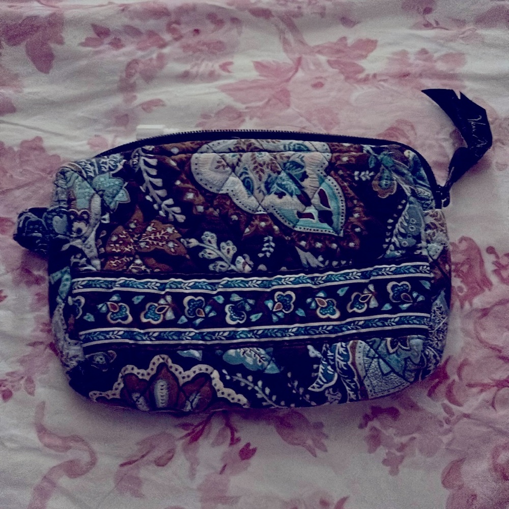 Vera Bradley Retired Java Blue Small Makeup Case,… - image 1